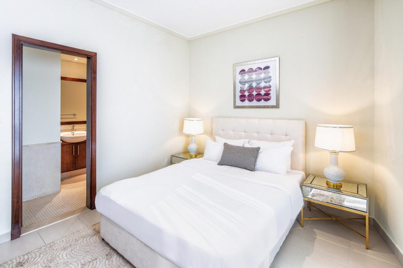 Nasma Luxury Stays - Fantastic Burj Khalifa View From This Fancy Condo Дубай Экстерьер фото