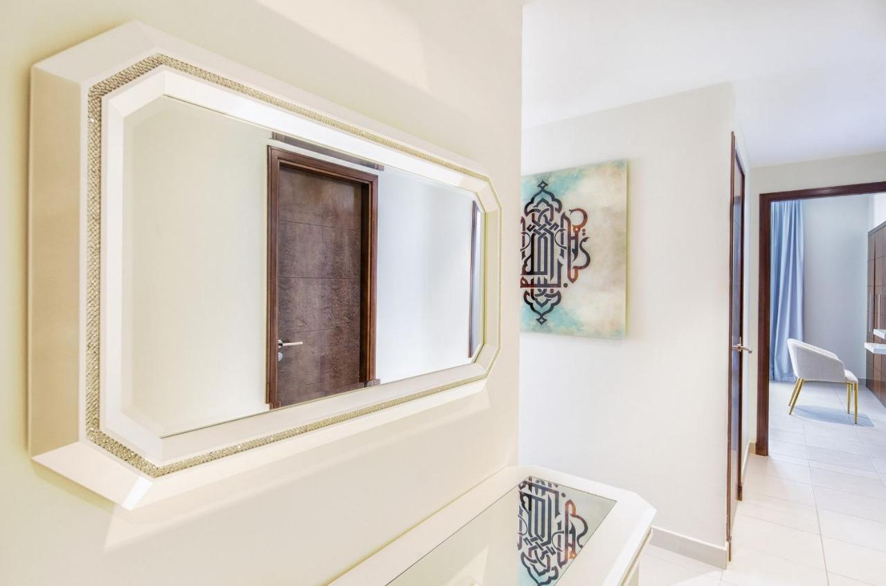 Nasma Luxury Stays - Fantastic Burj Khalifa View From This Fancy Condo Дубай Экстерьер фото